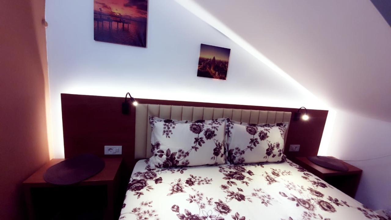 Stay Inn Rediu Valea Lupului  Buitenkant foto