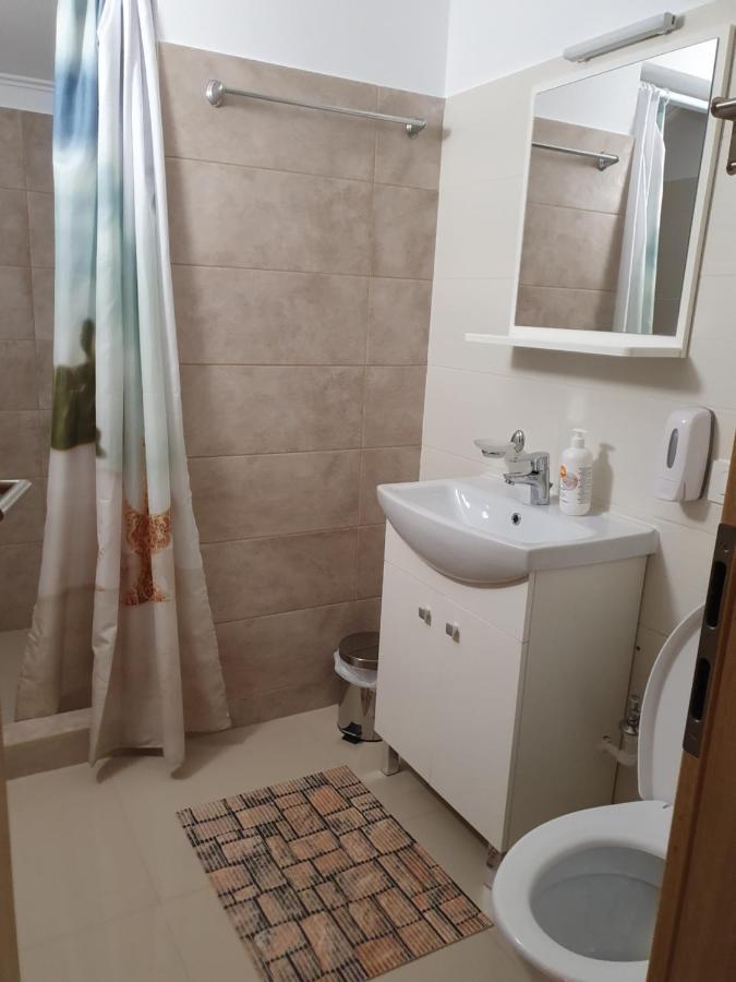Stay Inn Rediu Valea Lupului  Buitenkant foto