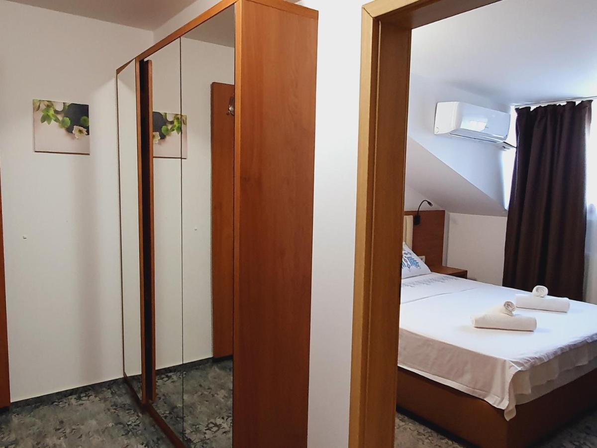 Stay Inn Rediu Valea Lupului  Buitenkant foto