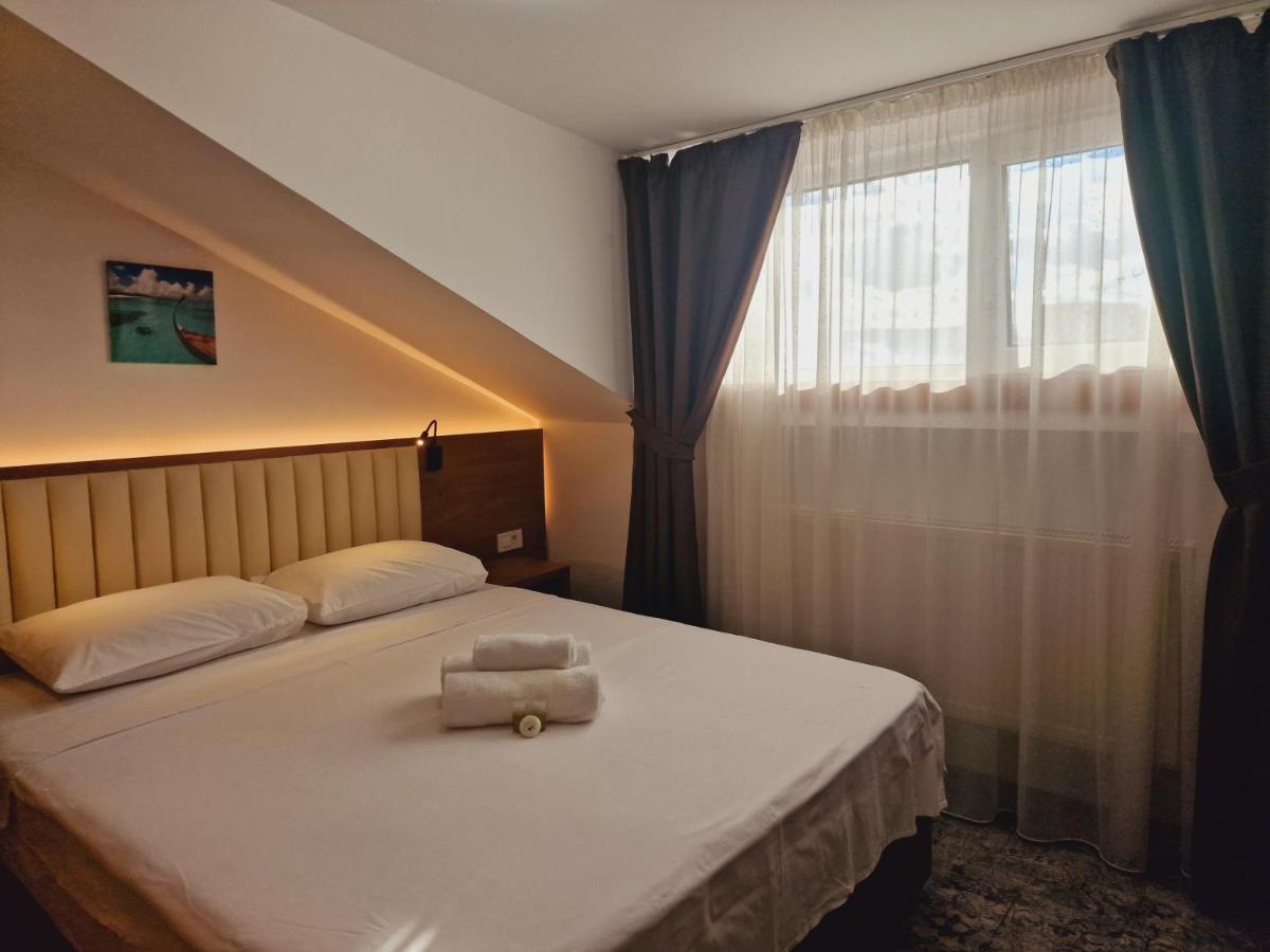 Stay Inn Rediu Valea Lupului  Buitenkant foto