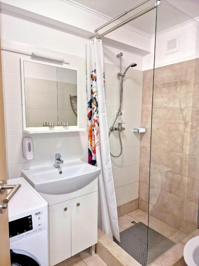 Stay Inn Rediu Valea Lupului  Buitenkant foto